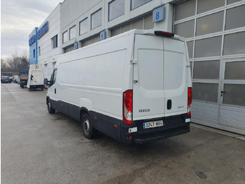 Пассажирский фургон IVECO Daily 35S16: фото 3