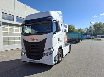Тягач IVECO S-WAY