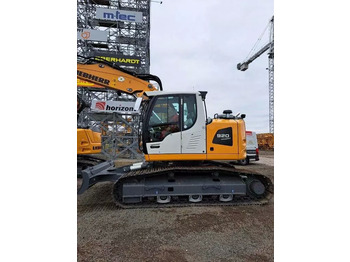 Гусеничный экскаватор LIEBHERR R 920
