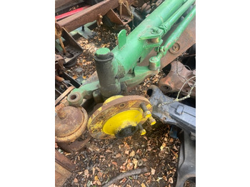 Поворотный кулак JOHN DEERE