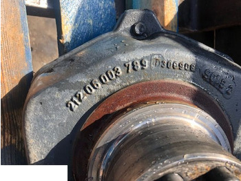 Поворотный кулак JOHN DEERE