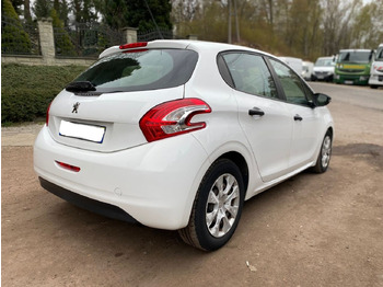 Хэтчбек Peugeot 208: фото 5