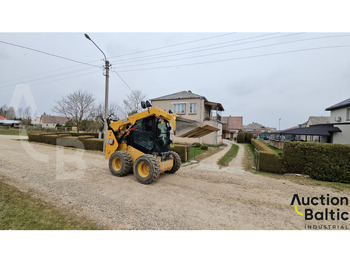 Мини-погрузчик с бортовым поворотом Caterpillar 242 D 3: фото 3 Мини-погрузчик с бортовым поворотом Caterpillar 242 D 3: фото 3