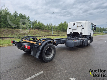 Грузовик-шасси Scania P 450: фото 3
