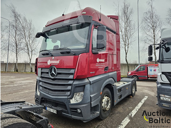 Тягач MERCEDES-BENZ Actros 1842