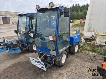 : фото в шапке страницы