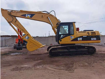 Гусеничный экскаватор CATERPILLAR 325C