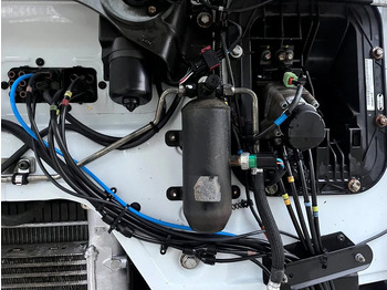 Тягач Renault Premium 460 AUTOMATIC RETARDER 2012: фото 4 Тягач Renault Premium 460 AUTOMATIC RETARDER 2012: фото 4