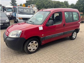 Легковой автомобиль CITROËN