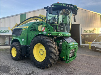 Комбайн JOHN DEERE