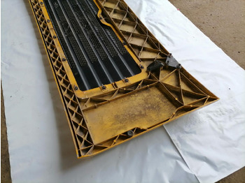 Решётка радиатора для Грузовиков MAN Grille panel 81611100042: фото 4 Решётка радиатора для Грузовиков MAN Grille panel 81611100042: фото 4