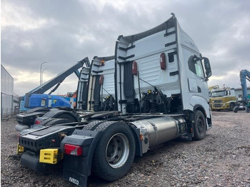 Тягач Iveco S-Way 460: фото 3