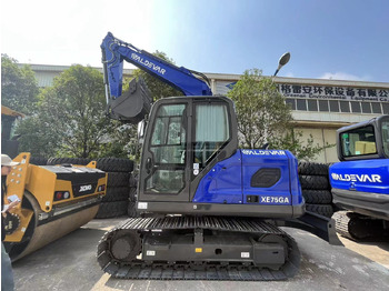 Гусеничный экскаватор XCMG XE75GA
