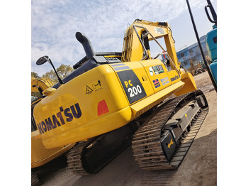 Гусеничный экскаватор KOMATSU PC200-8