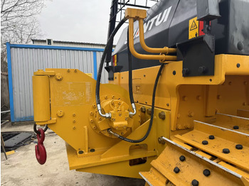 Бульдозер SHANTUI