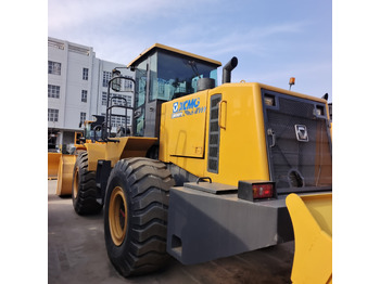 Колёсный погрузчик XCMG LW600FV