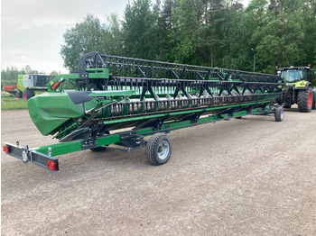 Зерноуборочный комбайн JOHN DEERE