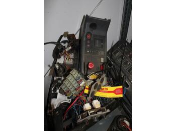 Приборная панель для Гусеничных экскаваторов JCB 210: фото 4 Приборная панель для Гусеничных экскаваторов JCB 210: фото 4