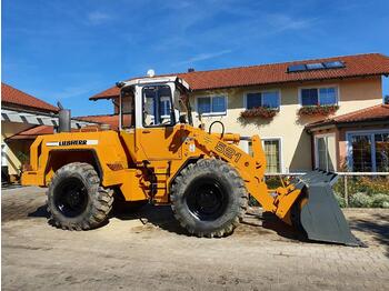 Колёсный погрузчик LIEBHERR