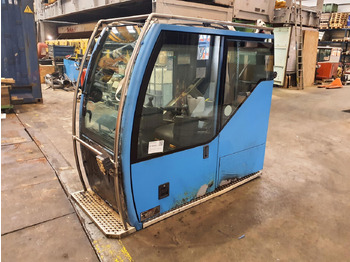 Кабина LIEBHERR