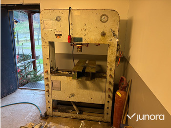 Металлообрабатывающий станок