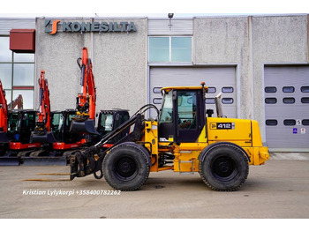 Колёсный погрузчик JCB