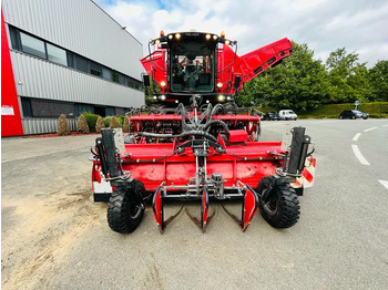 : фото в шапке страницы