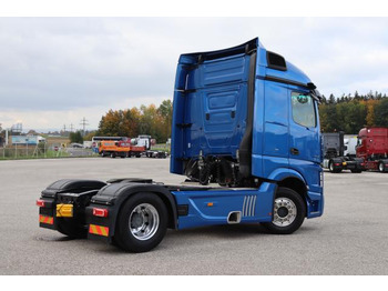 Тягач Mercedes-Benz Actros 1845 LS: фото 3