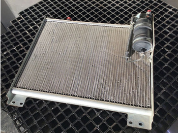 Часть системы кондиционирования LIEBHERR