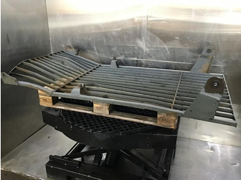 Кабина и интерьер LIEBHERR