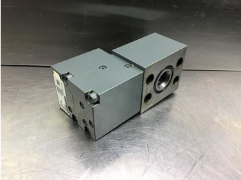 Клапан LIEBHERR