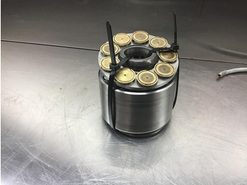 Гидравлический цилиндр LIEBHERR