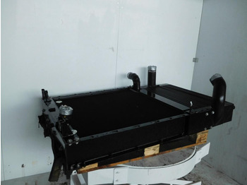 : фото в шапке страницы