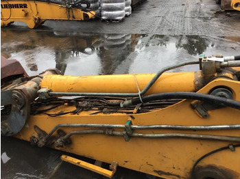 Гидравлический цилиндр LIEBHERR