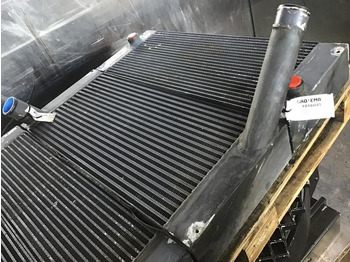 Интеркулер LIEBHERR