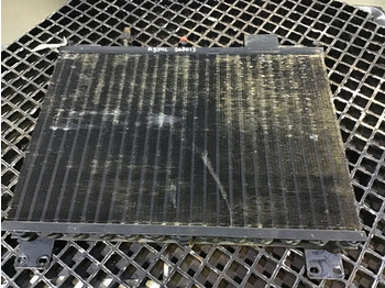 Часть системы кондиционирования LIEBHERR