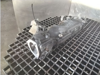 Впускная труба LIEBHERR