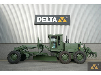 Грейдер CATERPILLAR