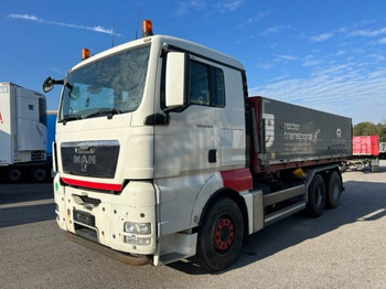 Самосвал MAN TGX 26.400
