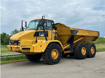 Сочленённый самосвал CATERPILLAR 730