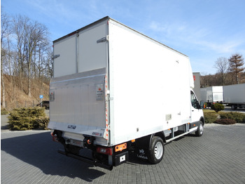Фургон с закрытым кузовом FORD TRANSIT  BOX LIFT 8 PALLETS CRUISE CONTROL LED LIGHTS TWIN WHEELS AIR CONDITIONING  170HP: фото 3