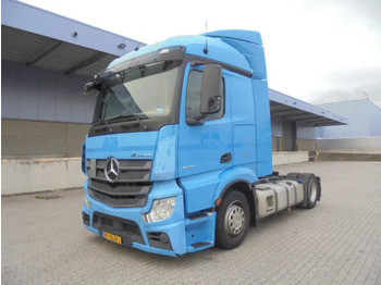 Тягач MERCEDES-BENZ Actros 1840
