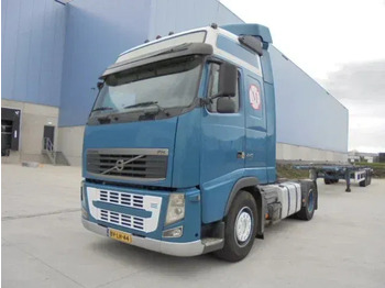 Тягач VOLVO FH 440