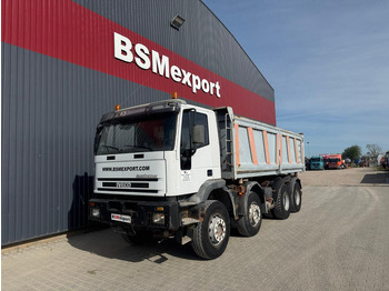 Самосвал IVECO Trakker