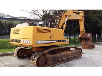 Гусеничный экскаватор LIEBHERR R 932