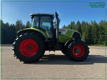 Трактор CLAAS Axion 830