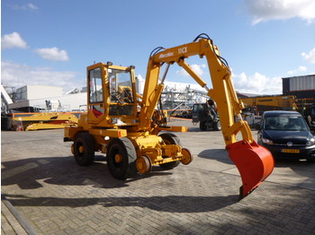 Колёсный экскаватор MECALAC MECALAC 11 CX MEWP ROAD RAIL DIVISION: фото 3 Колёсный экскаватор MECALAC MECALAC 11 CX MEWP ROAD RAIL DIVISION: фото 3