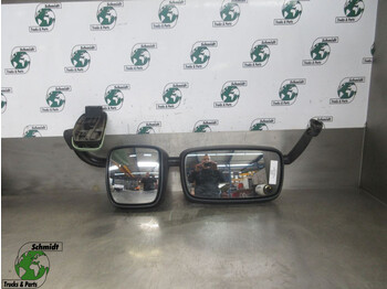 : фото в шапке страницы