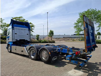 Грузовик-шасси Scania R580 V8 / RETARDER / LIFT+LENKACHSE / FULL-AIR / PLATFORM 2000 KG / NAVI / LEATHER / AIRCO / AUTOMATIC / EURO-6 / 2014: фото 3