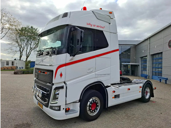Тягач VOLVO FH